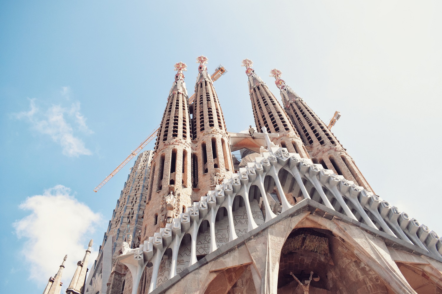 Sagrada Familia visita guiada con acceso rápido Julià Travel